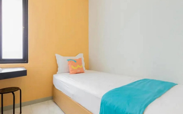 Sans Hotel Box Mansion Surabaya