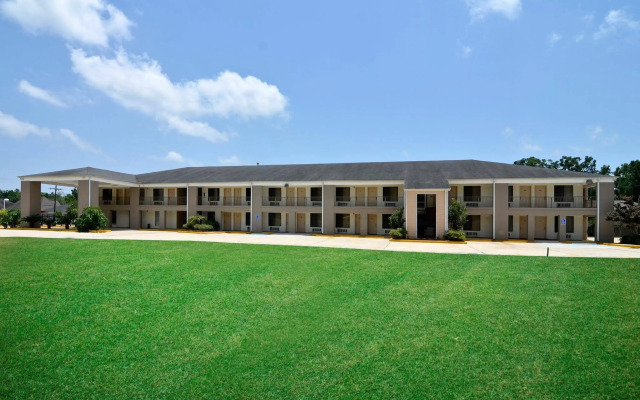 Motel 6 Luling, LA