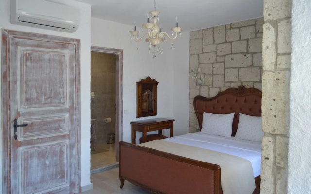 Fehmi Bey Alacati - Special Class