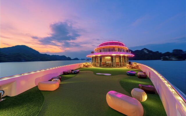 Sea Stars Cruise Ha Long Bay