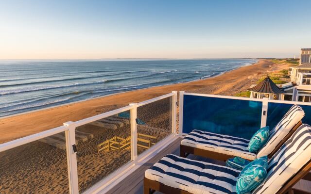 Blue - Inn on The Beach