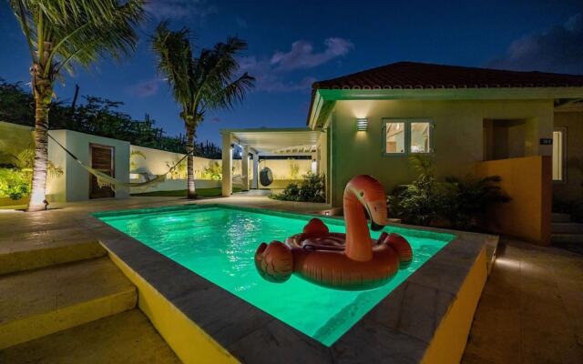 NEW Villa - Beautiful 3BR 2BA With Private Pool