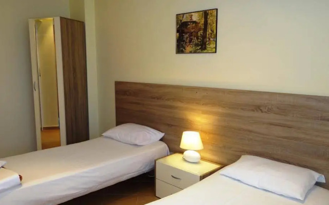 Guest Rooms Kom