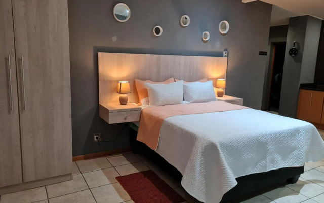 Mia Hills guest house