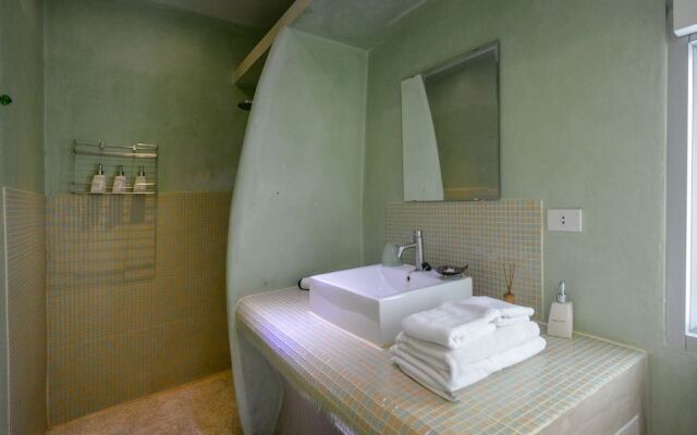 Le Divine Comedie Beach Resort