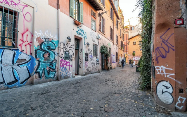 The House In Trastevere