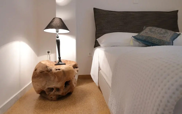 District Suites