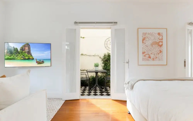 Cosy Inner West Studio With Courtyard
