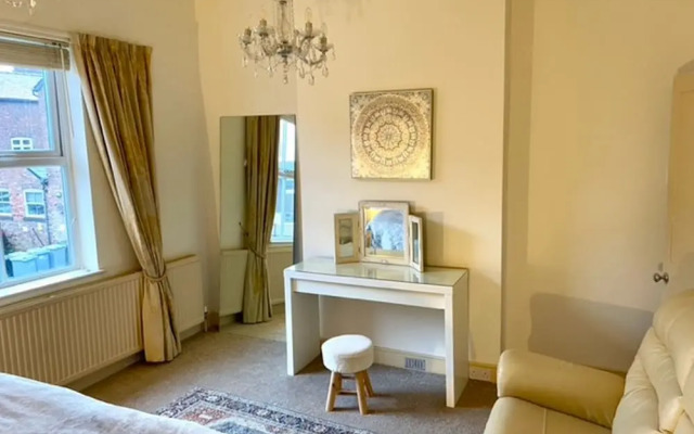 Comfy 1Bd Retreat In The Heart Of Alderley Edge