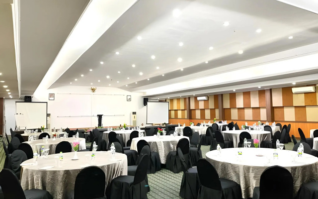 Grand Asrilia Hotel