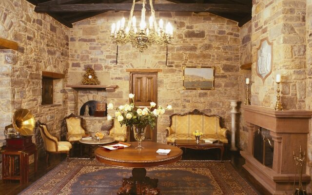 Argentikon Luxury Suites