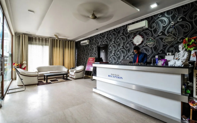Asian Suites A-584