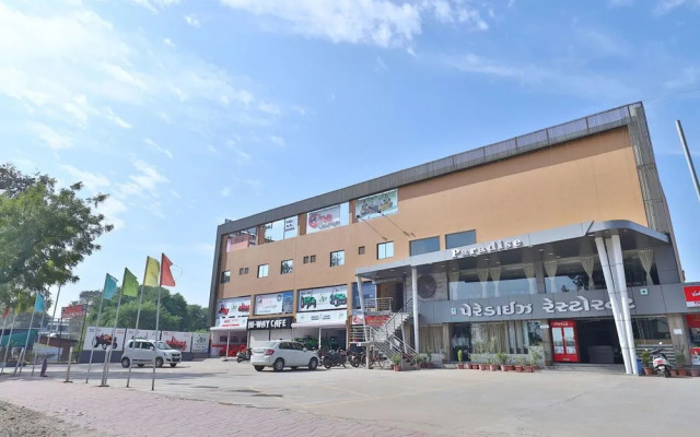 OYO 5552 Hotel Prayosha