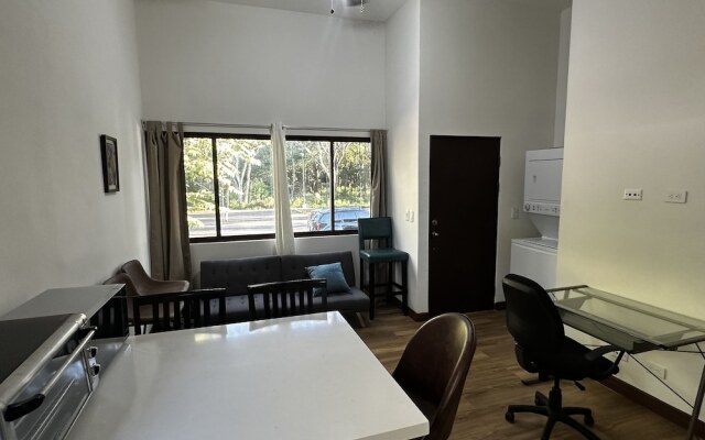 Peaceful Apartment in Tamarindo, 50m to the Beach