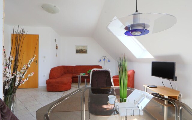 Amarillo 3 Balatonm Riaf rd