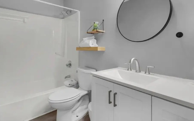 Southwinds K-8: Beachside & Pool Retreat