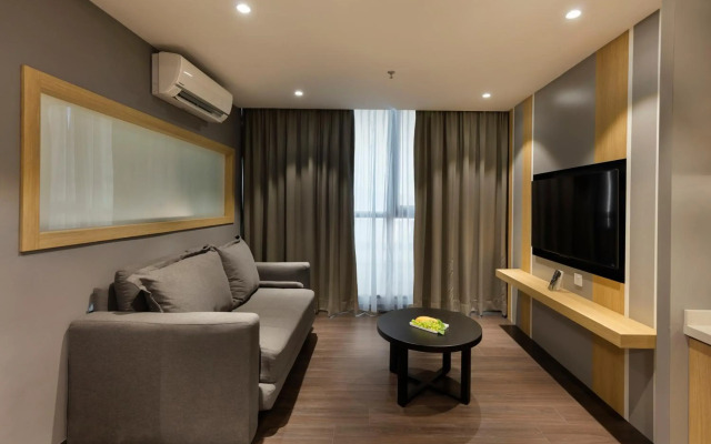 The Granite Luxury Hotel