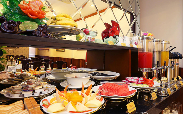 Hanoi Golden Charm Hotel