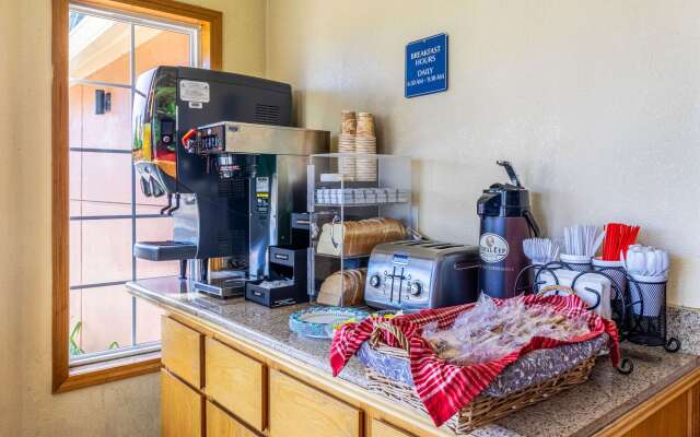 Rodeway Inn & Suites Portland West - Beaverton