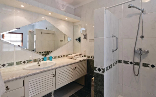 Vivenda Dois Pinheiros