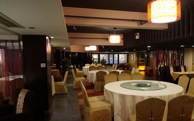 Sichuan Minshan Anyi Hotel