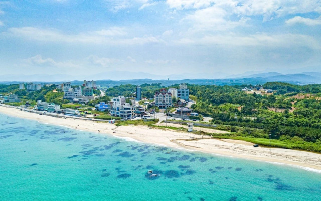 Gangneung Pension Sea and - Pet Friendly