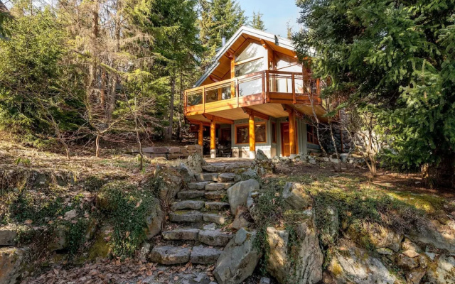 Luxury 5 Bedroom Blueberry Chalet