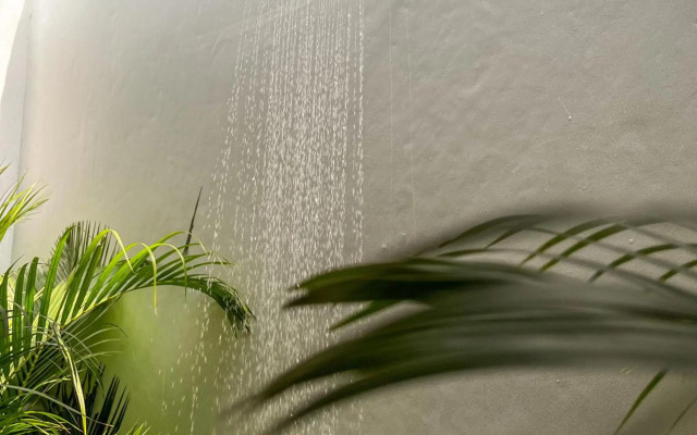 Woywoy Escape Samu (Adults Only)