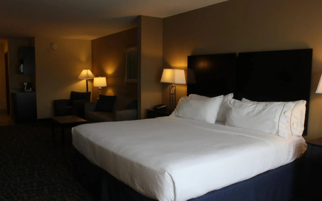Holiday Inn Express & Suites Lebanon by IHG
