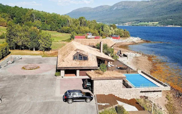 Holiday Home in EidsvÃ¥g