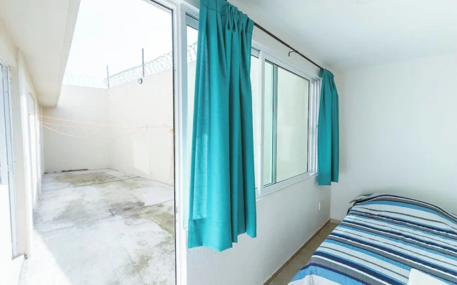 New Comfortable Retreat. Pool & BBQ