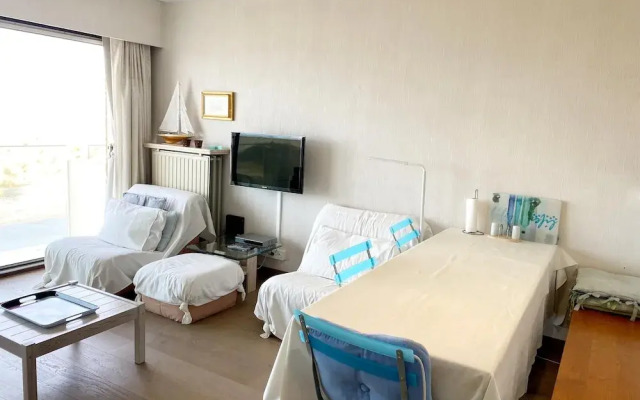 Apartment in Nieuwpoort With Garden