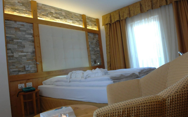 Cimon Dolomites Hotel