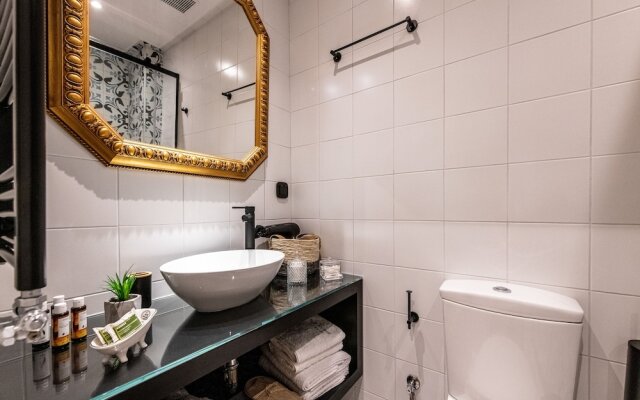 Ipelhome Plaka Boutique Apartments