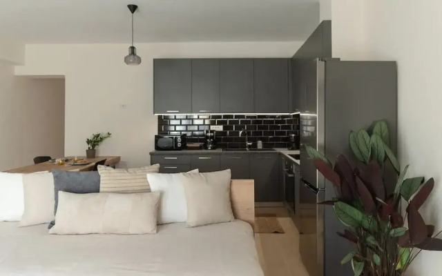 Saint Matthew Central Apartment by Senaon