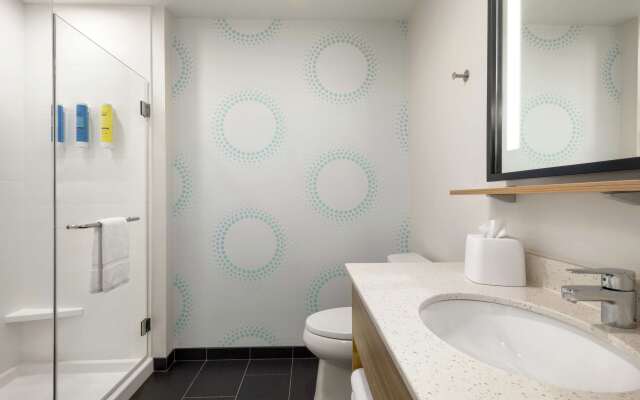 Tru by Hilton Duluth Mall Area