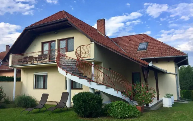 Mária Apartmanház