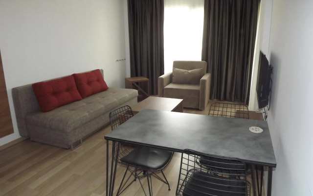 Opus Aparthotel