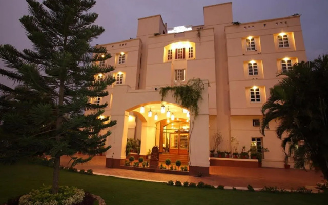 Hotel Paras Mahal