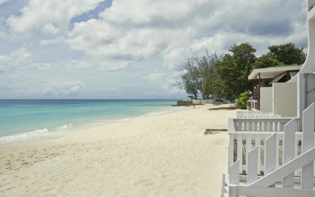 Beautiful Three Bedroom Beachfront Villa