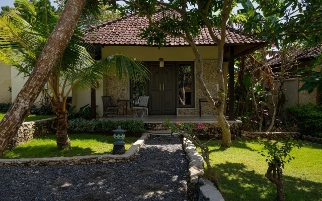 The Tanis Beach Resort Nusa Lembongan