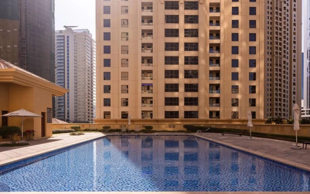 Modern Studio  with Sweeping City Views