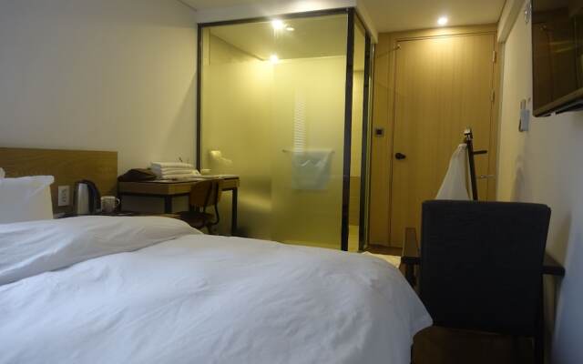 Goodstay A Plus Motel