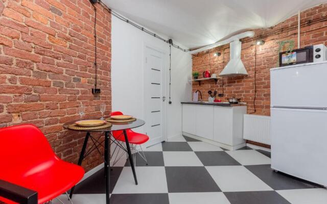 Всем Дом на набережной Макарова 16/2