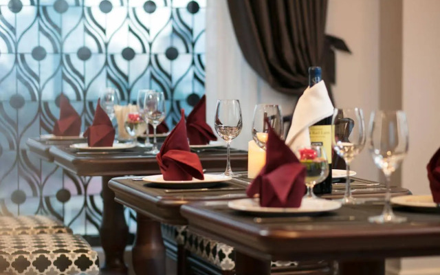 Canary Hanoi Hotel