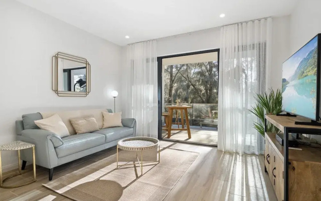 Stylish 1-bed Apartment With Rooftop Access