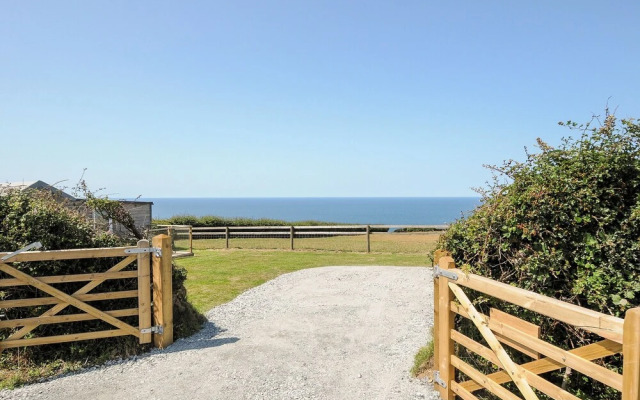 Lundy View Chalet