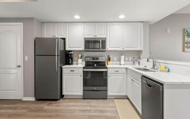 Sunset Vistas 504 South