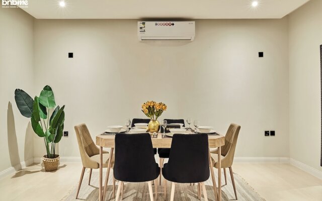 bnbmehomes-3BR nr Wonder Garden-B12