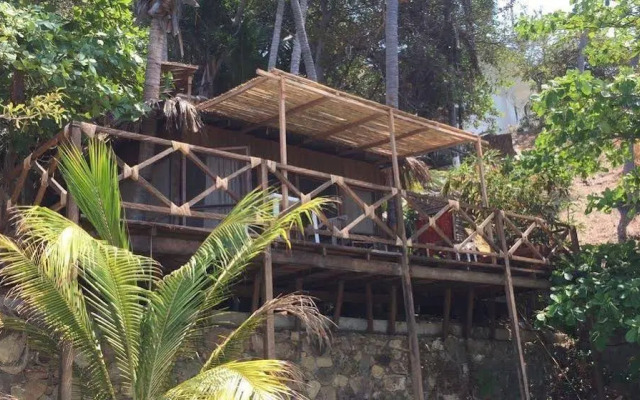 Cocos Camp